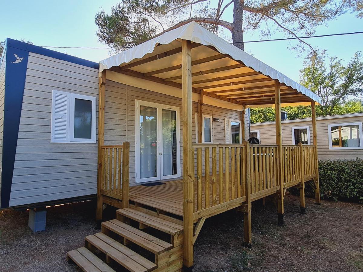 Отель Camping Lou Cantaire Фаянс Экстерьер фото
